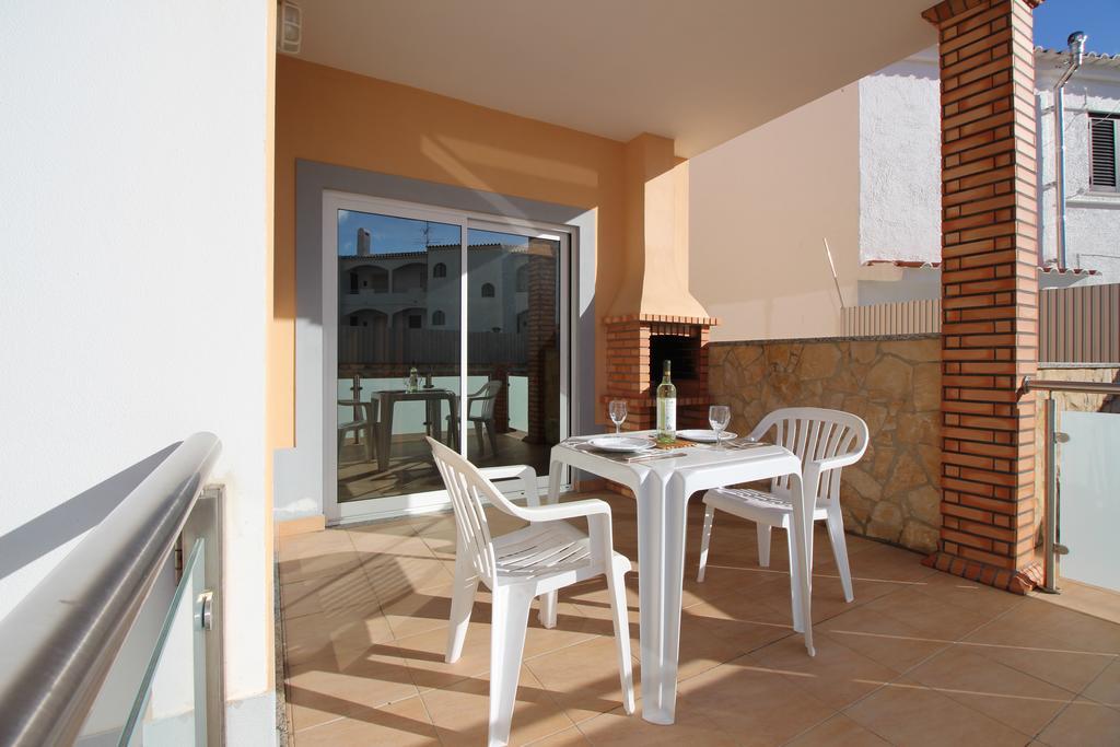 Oura Pereira Appartement *