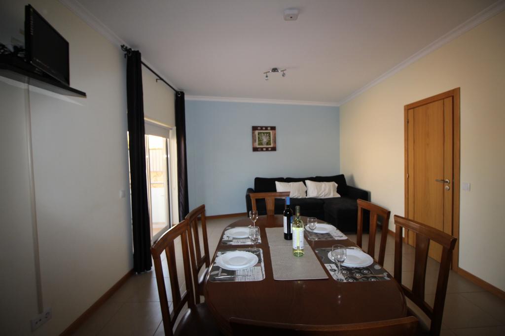 Apartment Oura Pereira *